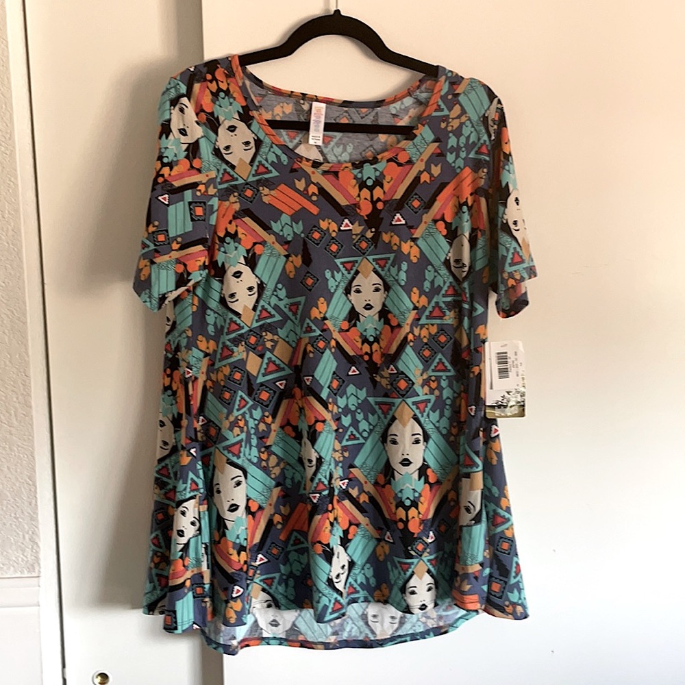 Lularoe Disney Perfect T Pocahontas design NWT
